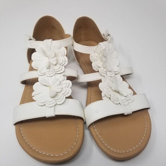 AMERICAN EAGLE WHITE SANDALS. SIZE 5. - Picture 11 of 16